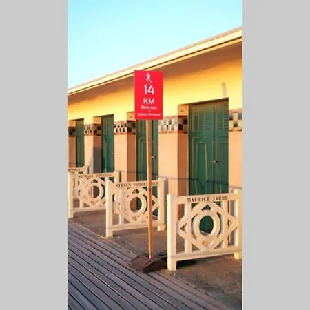 Nid Douillet A Bagatelle *