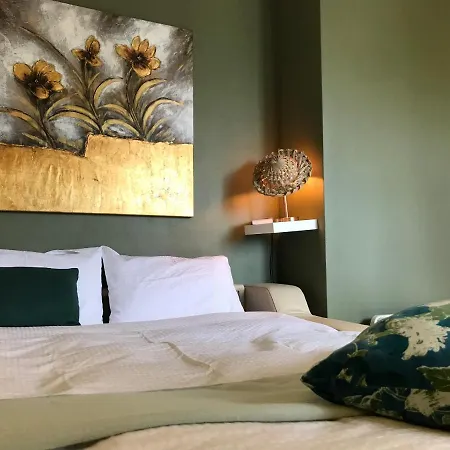 Nid Douillet A Bagatelle شقة دوفييل