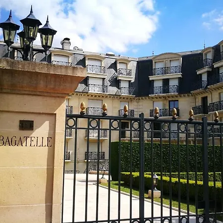 Nid Douillet A Bagatelle