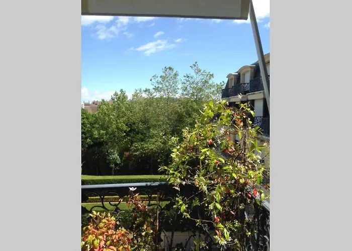 Daire Nid Douillet A Bagatelle *